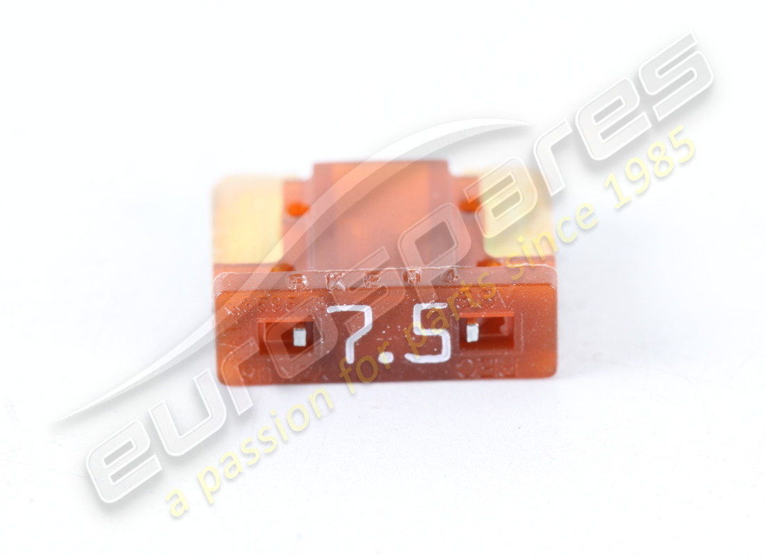 NEW MASERATI MINI-FUSE 7,5A LOW PROFILE M. PART NUMBER 673002846 (2) new maserati mini-fuse 7,5a low profile m. part number 673002846 (2)