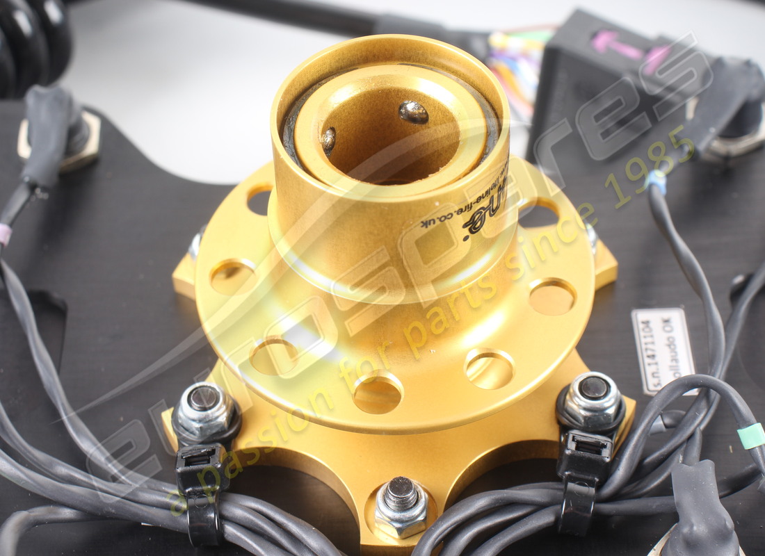 NEUES FERRARI KOMPLETTES LENKRAD. TEILENUMMER 272167 (9) neues ferrari komplettes lenkrad. teilenummer 272167 (9)