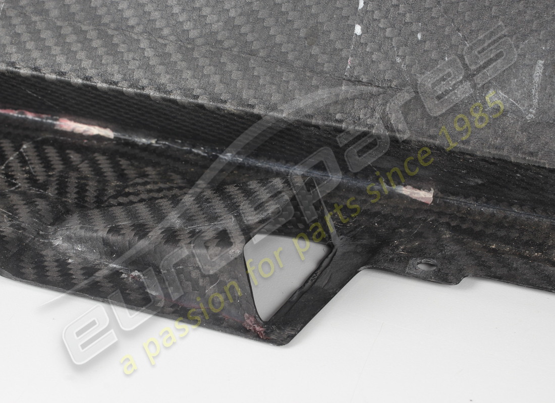 verwendete ferrari rechte untertürverkleidung. teilenummer 83261200 (11)
