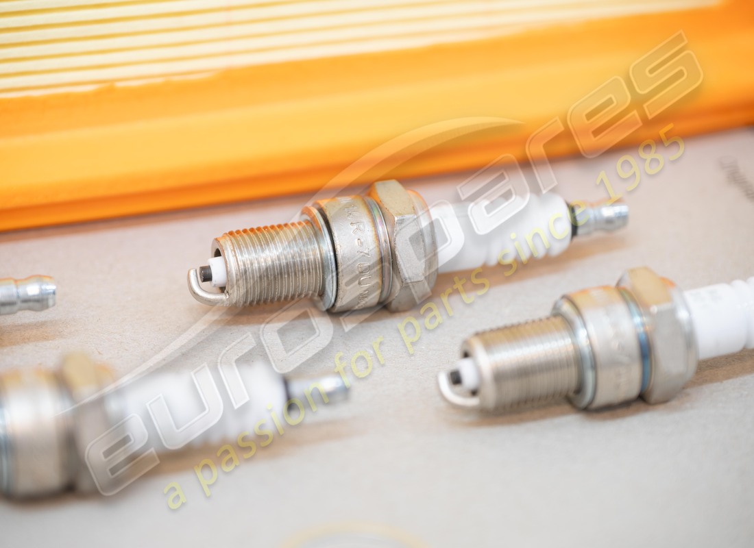 NEUES PORSCHE WARTUNGSSET - - FÜR - REGELMÄSSIGE WARTUNG - BEINHALTET: TEILENUMMER 95110093000 (2) neues porsche wartungsset - - für - regelmässige wartung - beinhaltet: teilenummer 95110093000 (2)