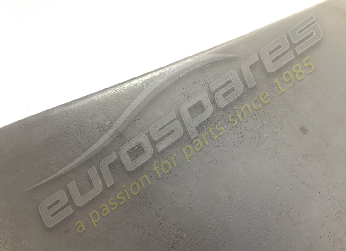 gebrauchter ferrari spoiler, genarbte oberfläche. teilenummer 61290200 (2)
