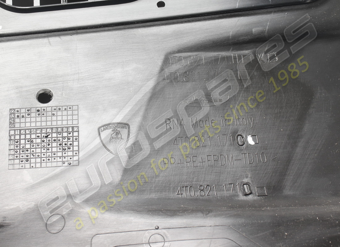 neues lamborghini radgehäuse. teilenummer 4t0821171c (4)