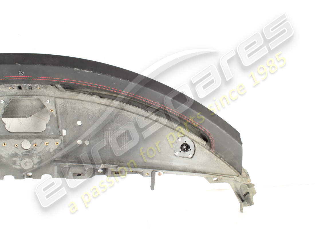 GEBRAUCHTER FERRARI KOMPLETTER VORDERER ARMATURENBRETT-HILFSRAHMEN. TEILENUMMER 825095.. (3) gebrauchter ferrari kompletter vorderer armaturenbrett-hilfsrahmen. teilenummer 825095.. (3)
