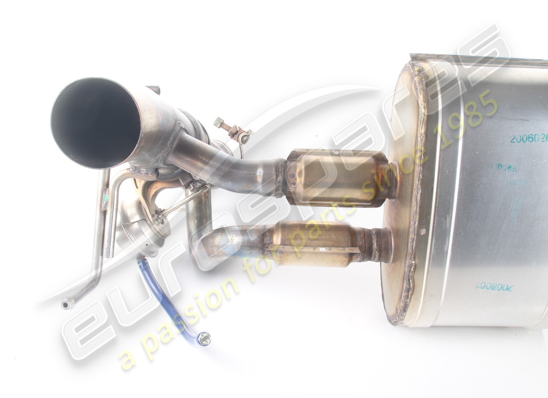 GEBRAUCHTER FERRARI MITTELSCHALLDÄMPFER. TEILENUMMER 844311 (2) gebrauchter ferrari mittelschalldämpfer. teilenummer 844311 (2)