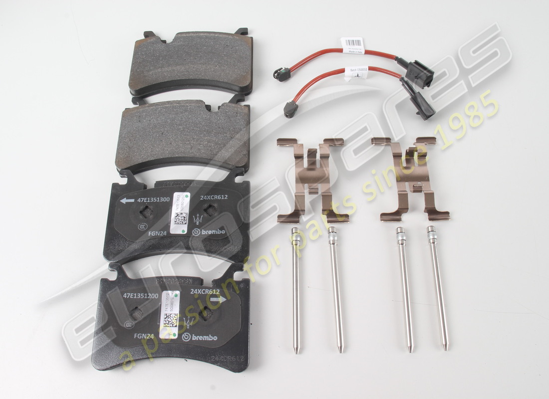 neu maserati mc20 hinten bremsbelagsatz kit. teilenummer 673012307 (1)