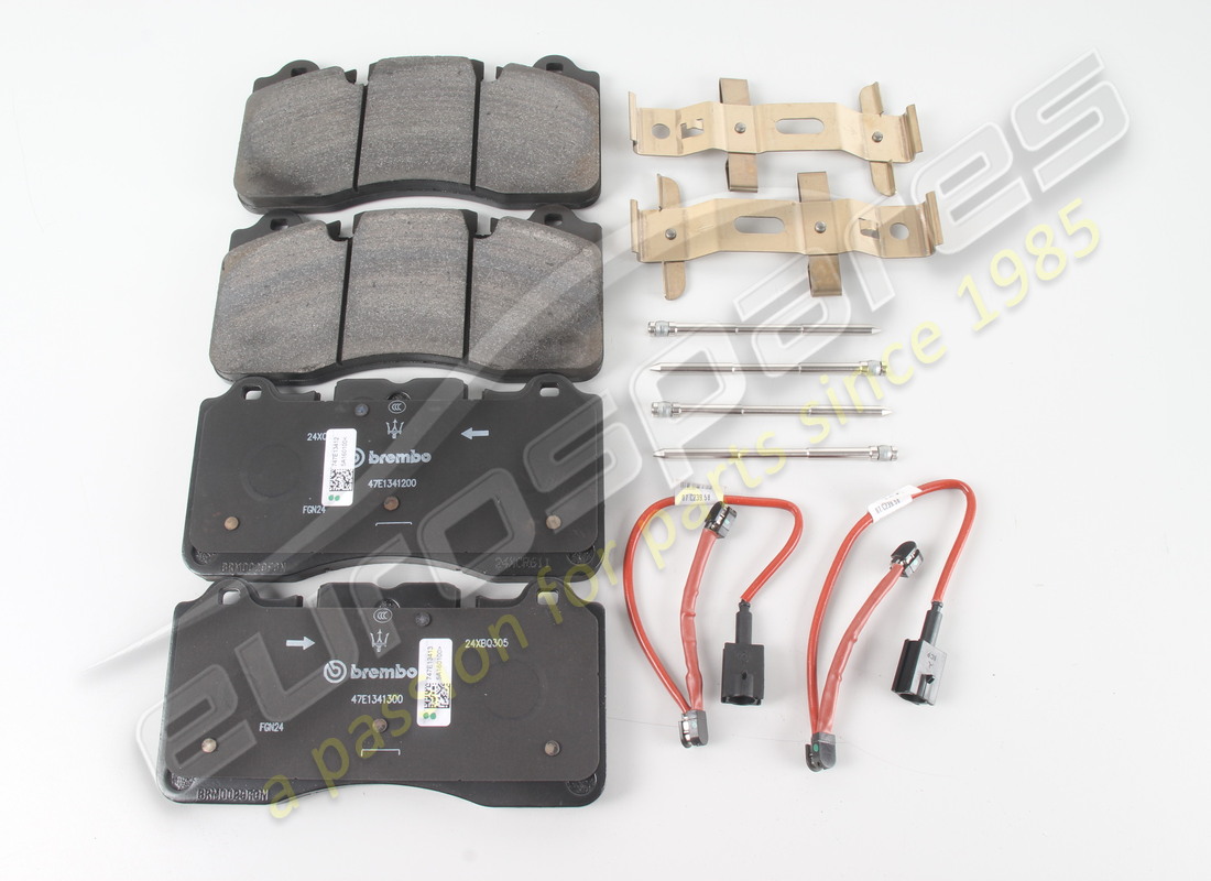 neu maserati mc20 front bremsbelagsatz kit. teilenummer 673012306 (1)