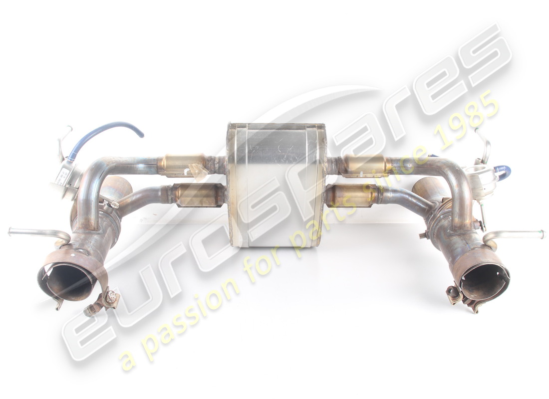 GEBRAUCHTER FERRARI MITTELSCHALLDÄMPFER. TEILENUMMER 844311 (5) gebrauchter ferrari mittelschalldämpfer. teilenummer 844311 (5)