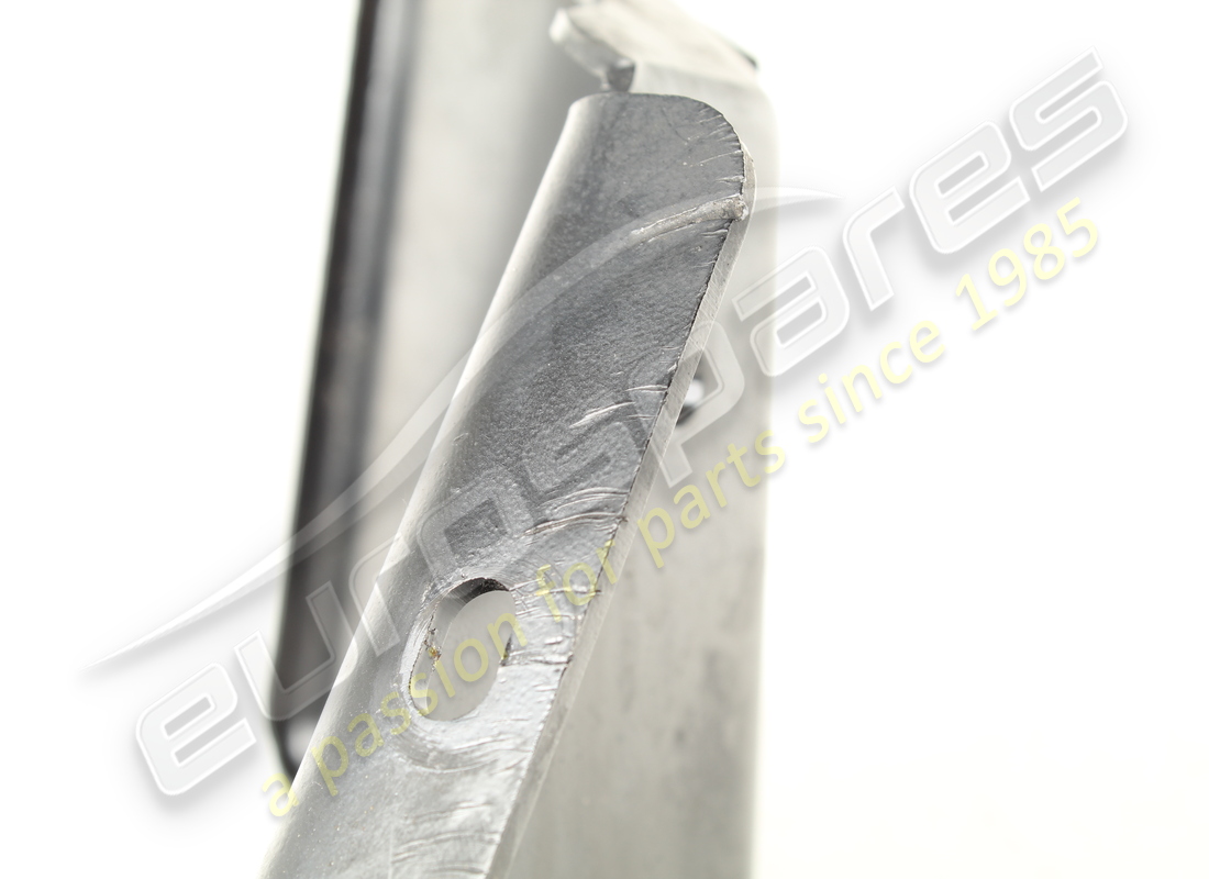 gebraucht ferrari linke tankhalterung hinterseite. teilenummer 313513 (2)