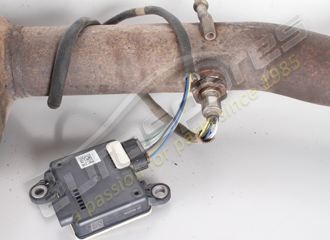 gebrauchter maserati zentraler schalldämpfer. teilenummer 670034578 (5)