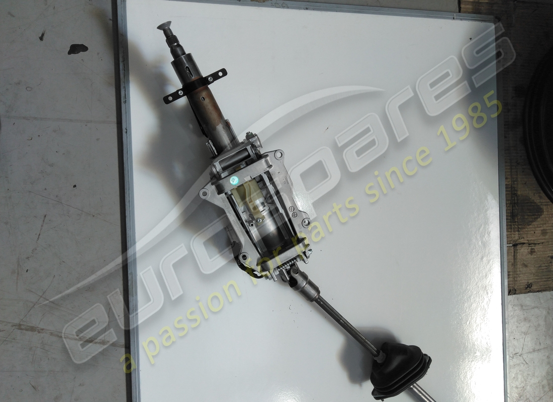 Gebrauchte Ferrari komplette Lenksäule. TEILENUMMER 312002 (1)