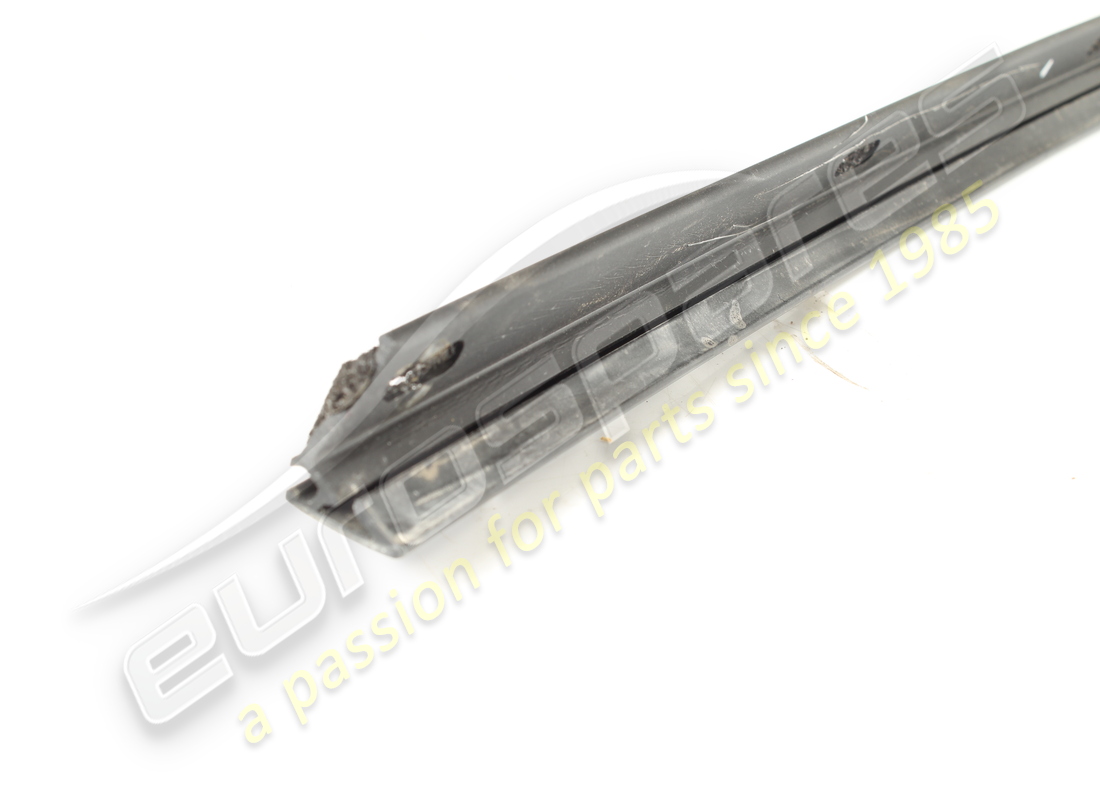 GEBRAUCHTE FERRARI LINKE DACHRINNENLEISTE. TEILENUMMER 84294600 (2) gebrauchte ferrari linke dachrinnenleiste. teilenummer 84294600 (2)