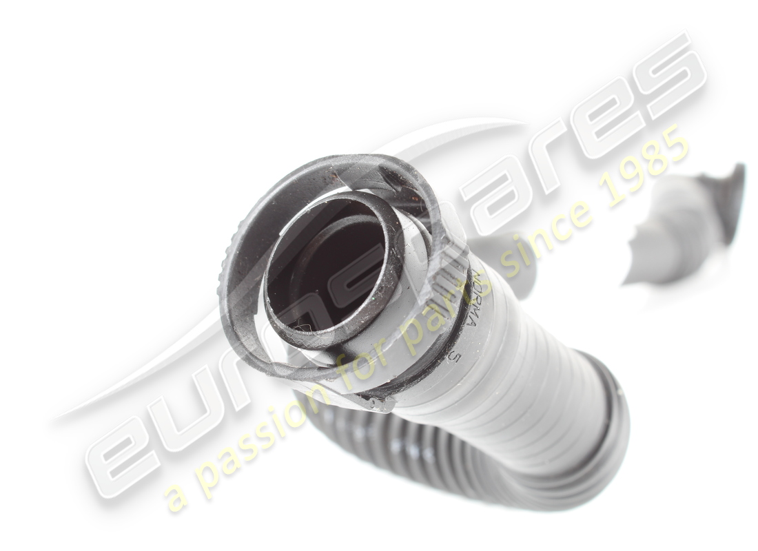 GEBRAUCHTES FERRARI BLOW-BY-ROHR VOM ANSAUGGERÄT. TEILENUMMER 303273 (2) gebrauchtes ferrari blow-by-rohr vom ansauggerät. teilenummer 303273 (2)