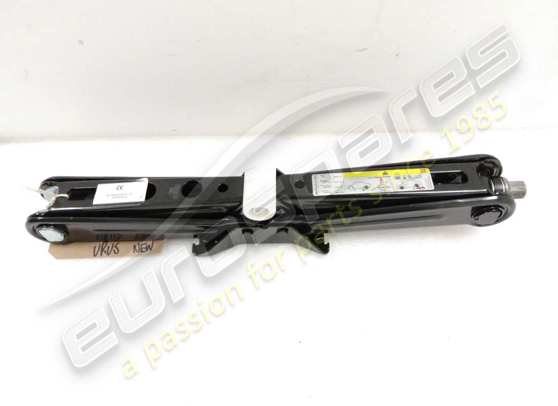 neuer lamborghini jack. teilenummer 4m0011031d (1)