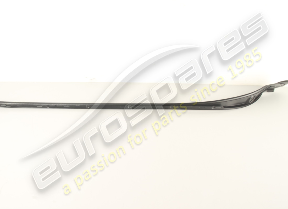 neues maserati linksformteil. teilenummer 670142160 (4)