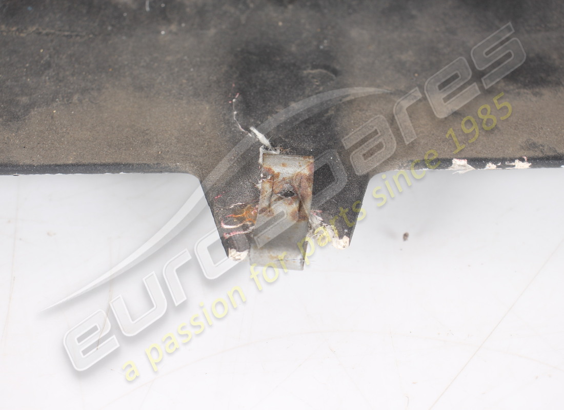 gebrauchter ferrari frontstoßstange. teilenummer 64861610 (17)