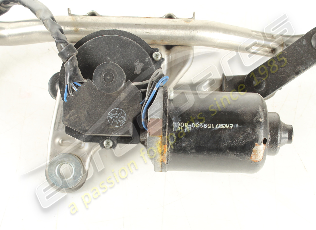 GEBRAUCHT FERRARI KOMPLETTE SCHEIBENWISCHERBAUGRUPPE. TEILENUMMER 83361700 (2) gebraucht ferrari komplette scheibenwischerbaugruppe. teilenummer 83361700 (2)