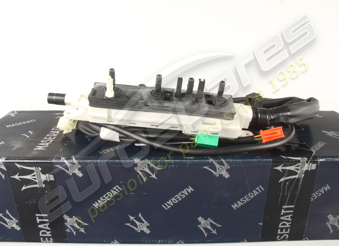 neu maserati sitzverstell-joystick vorne rechts (std). teilenummer 376980310 (4)