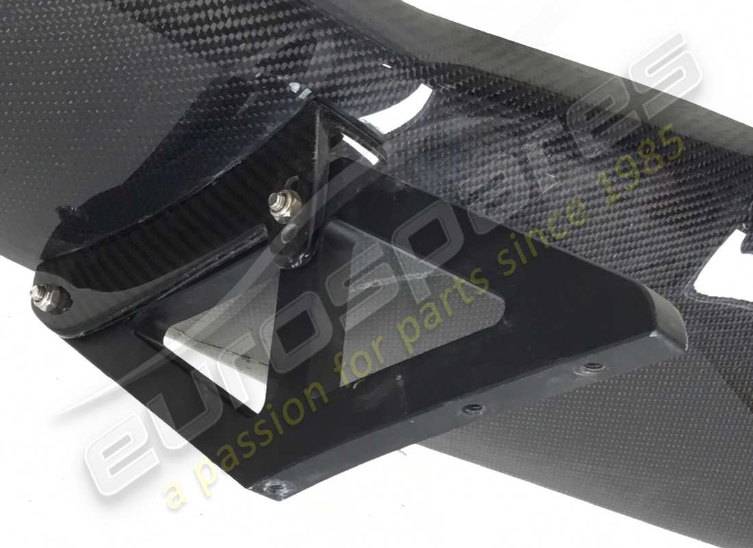 gebrauchter lamborghini heckspoiler. teilenummer 470827933b (5)