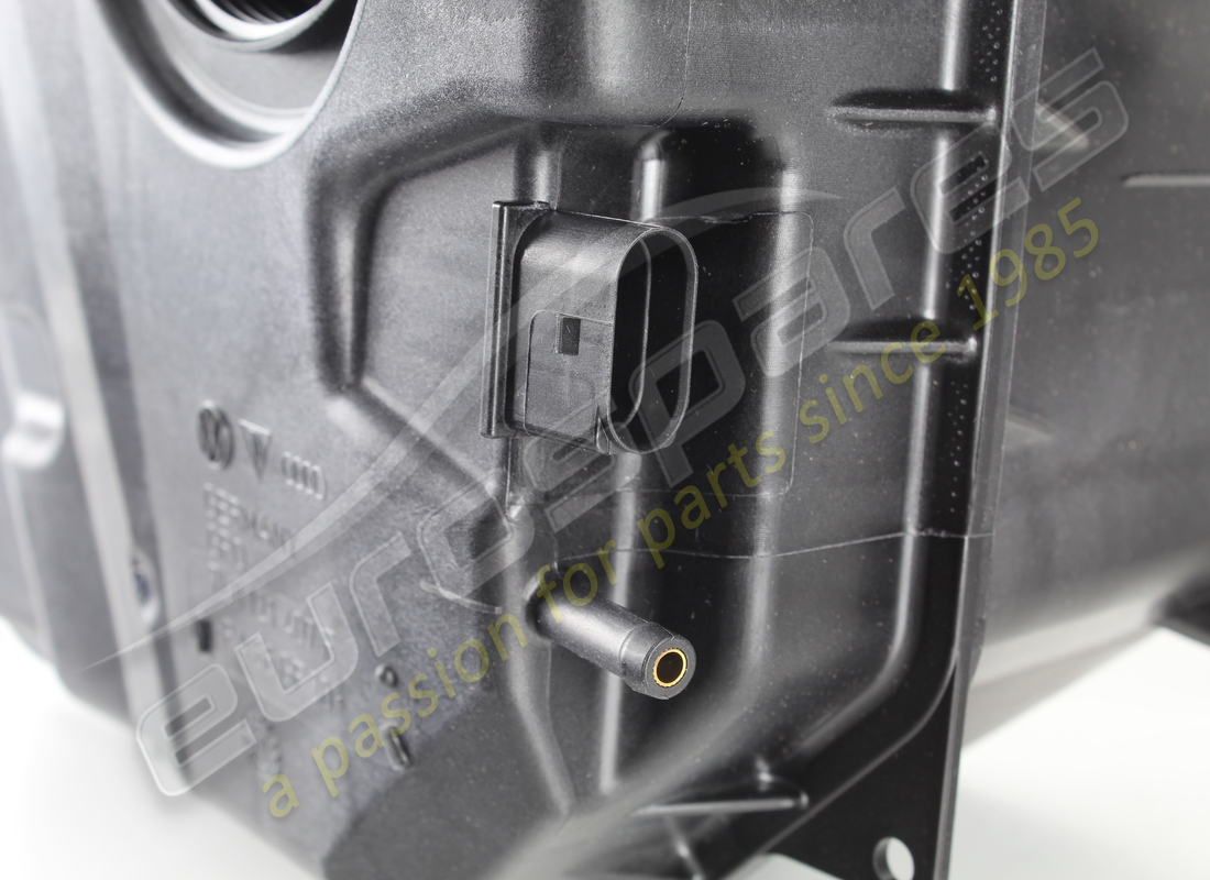 NEUER PORSCHE KÜHLMITTELAUSGLEICHSBEHÄLTER. TEILENUMMER 95510614723 (5) neuer porsche kühlmittelausgleichsbehälter. teilenummer 95510614723 (5)