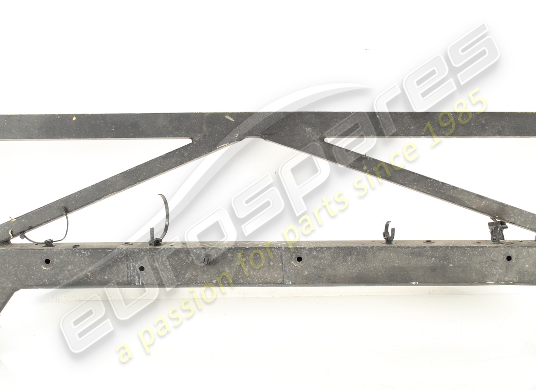 gebraucht lamborghini hinterer quertraeger. teilenummer 429813235 (3)