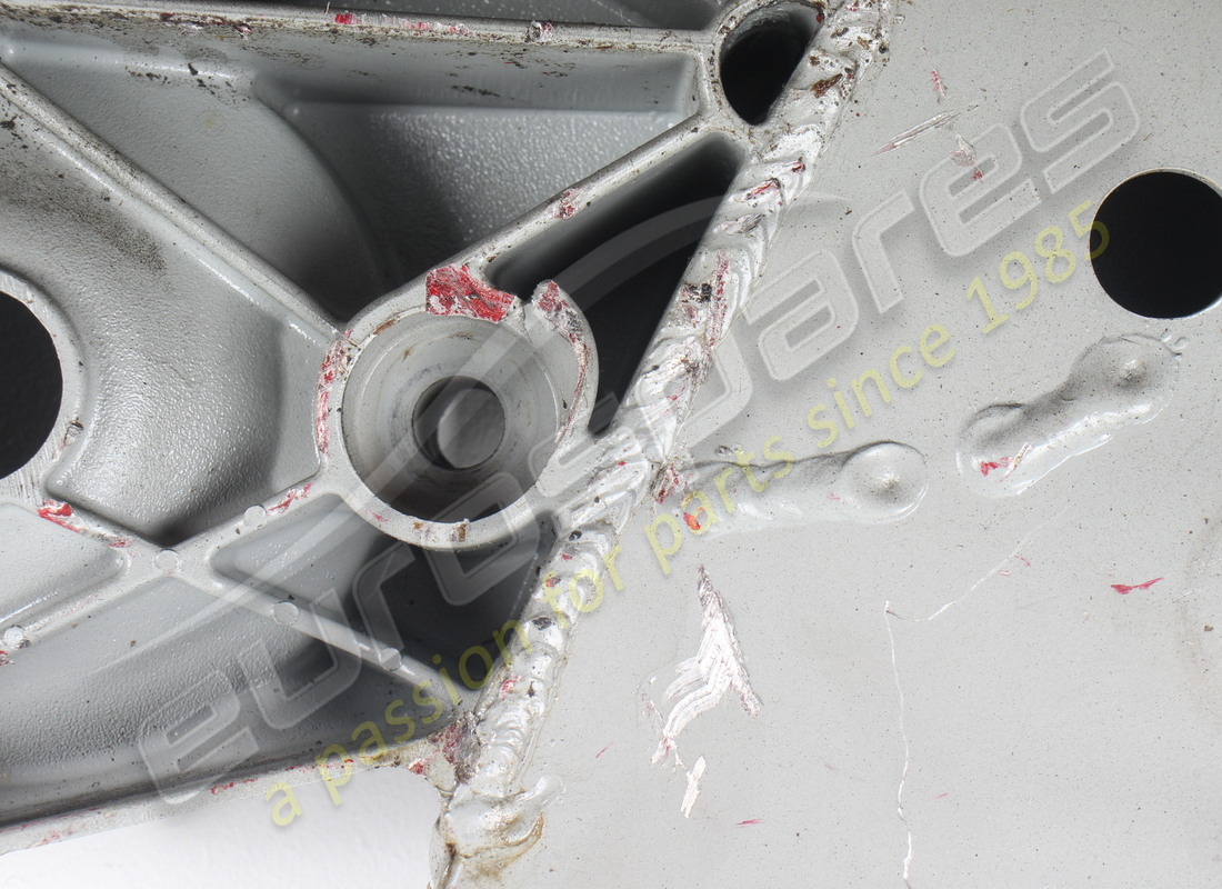 GEBRAUCHTER FERRARI MOTORHILFSRAHMEN. TEILENUMMER 265529 (6) gebrauchter ferrari motorhilfsrahmen. teilenummer 265529 (6)