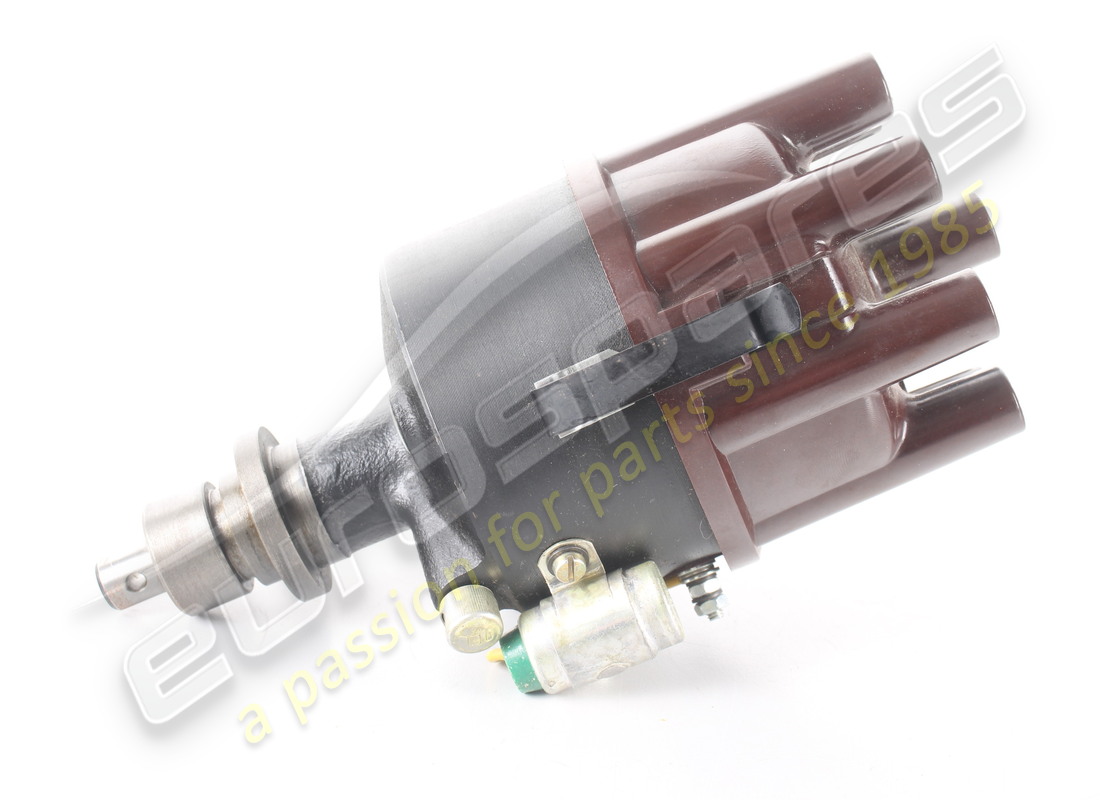 NEUER MASERATI VERTEILER RECHTS DREHUNG. TEILENUMMER ME74820 (2) neuer maserati verteiler rechts drehung. teilenummer me74820 (2)