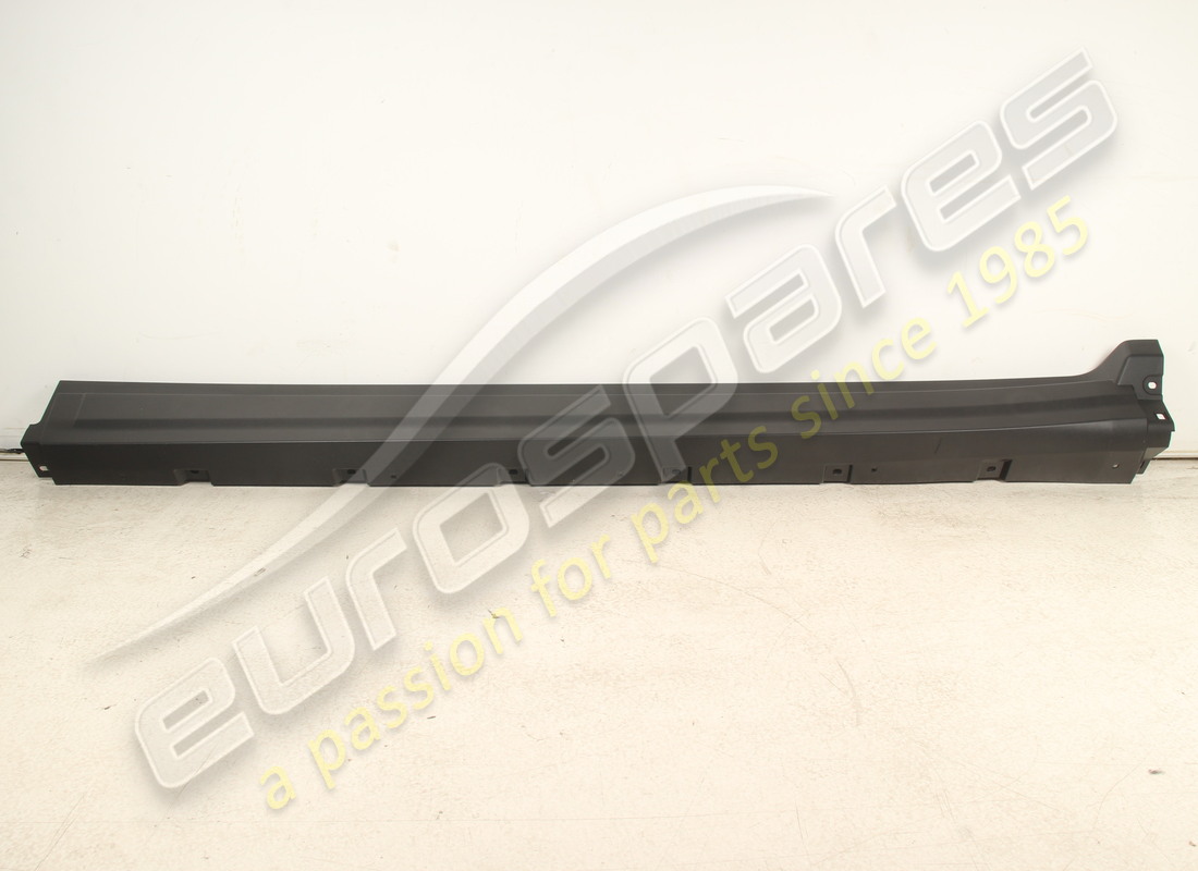 neu maserati geprägte form für die linke vordertür. teilenummer 670065825 (1)