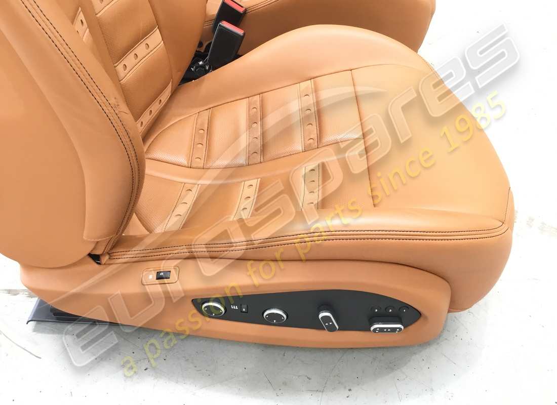 gebraucht eurospares california t - paar komfort sitze - leder (cuoio) mit schwarzen nähten - vollelektrisch - design im daytona-stil - geeignet für gd. teilenummer eap1329829 (4)