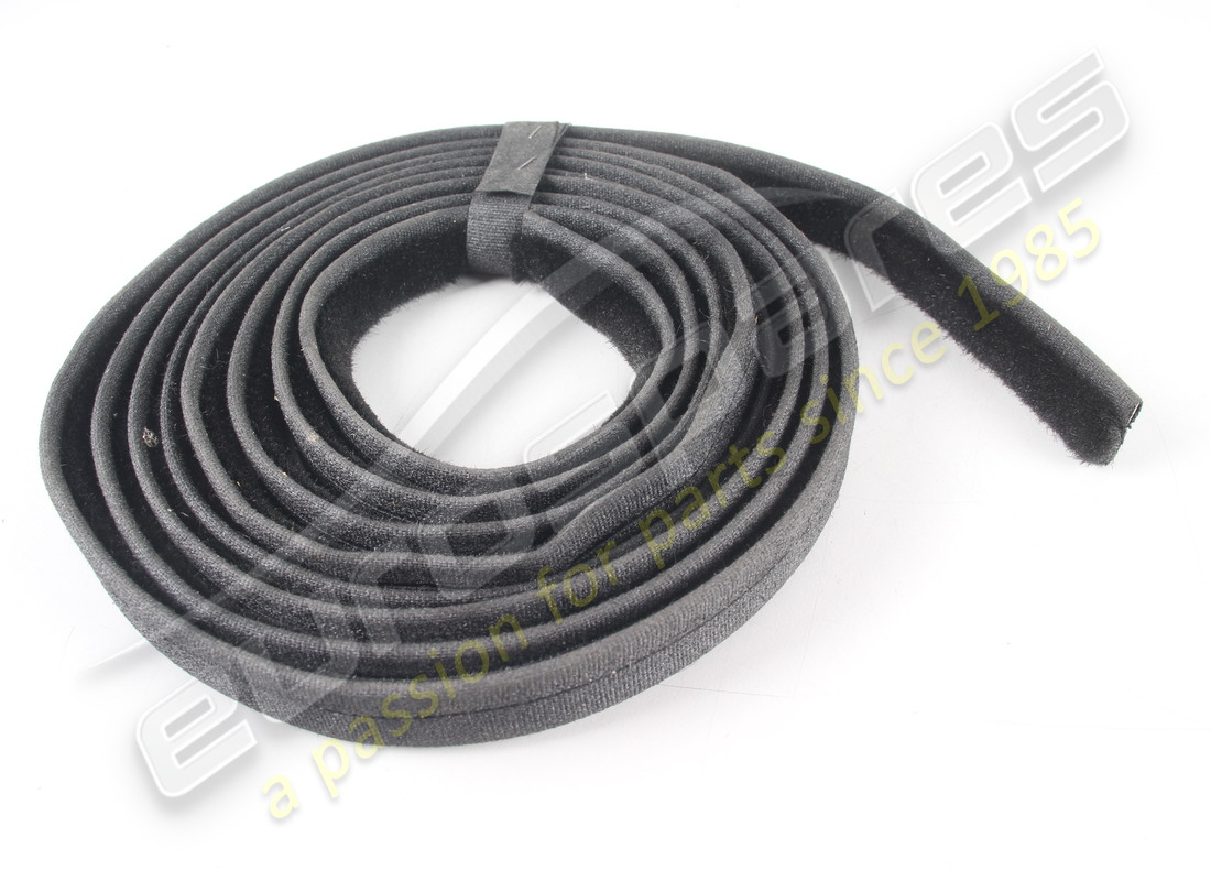 NEW MASERATI RH/LH GLASS SCRAPPER FELT. PART NUMBER 15318892 (1) new maserati rh/lh glass scrapper felt. part number 15318892 (1)