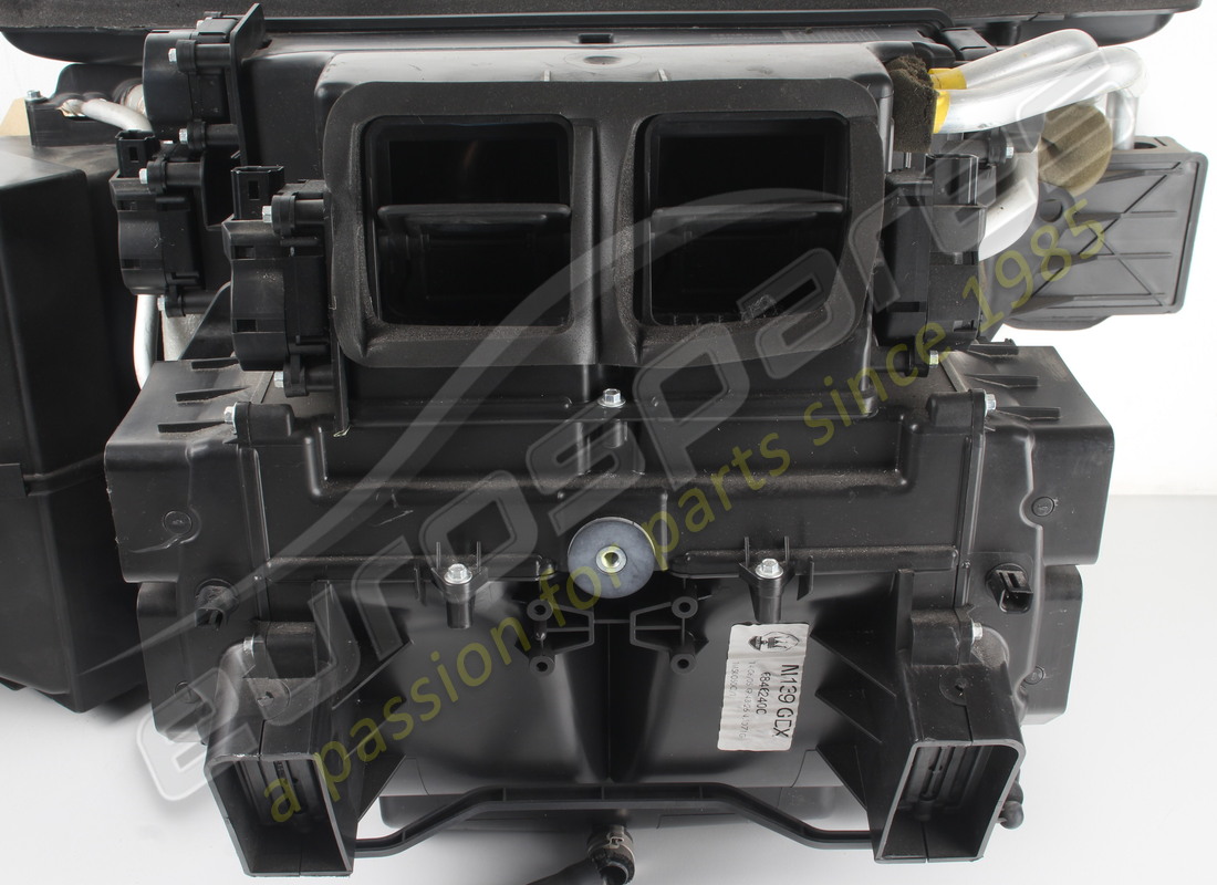 gebrauchtes maserati komplettes klimaanlagen-set. teilenummer 68462400 (3)
