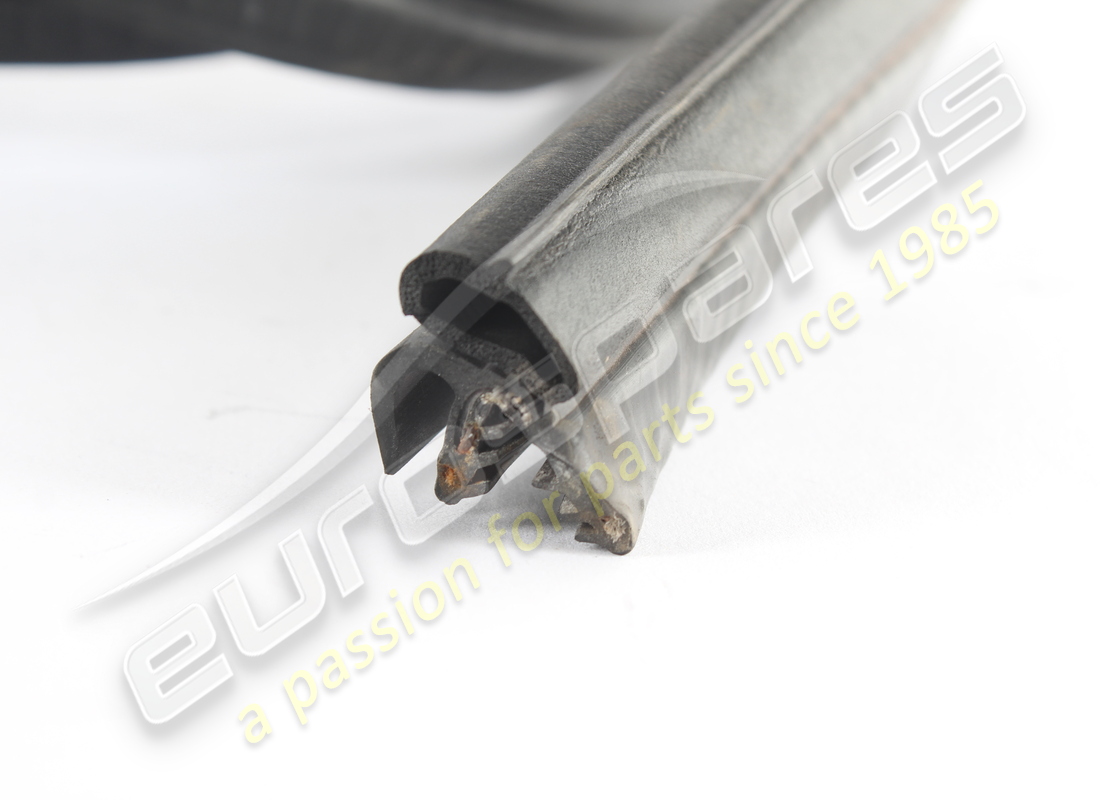 neu ferrari frontscheibendichtung mit flachband. teilenummer 63893500 (2)