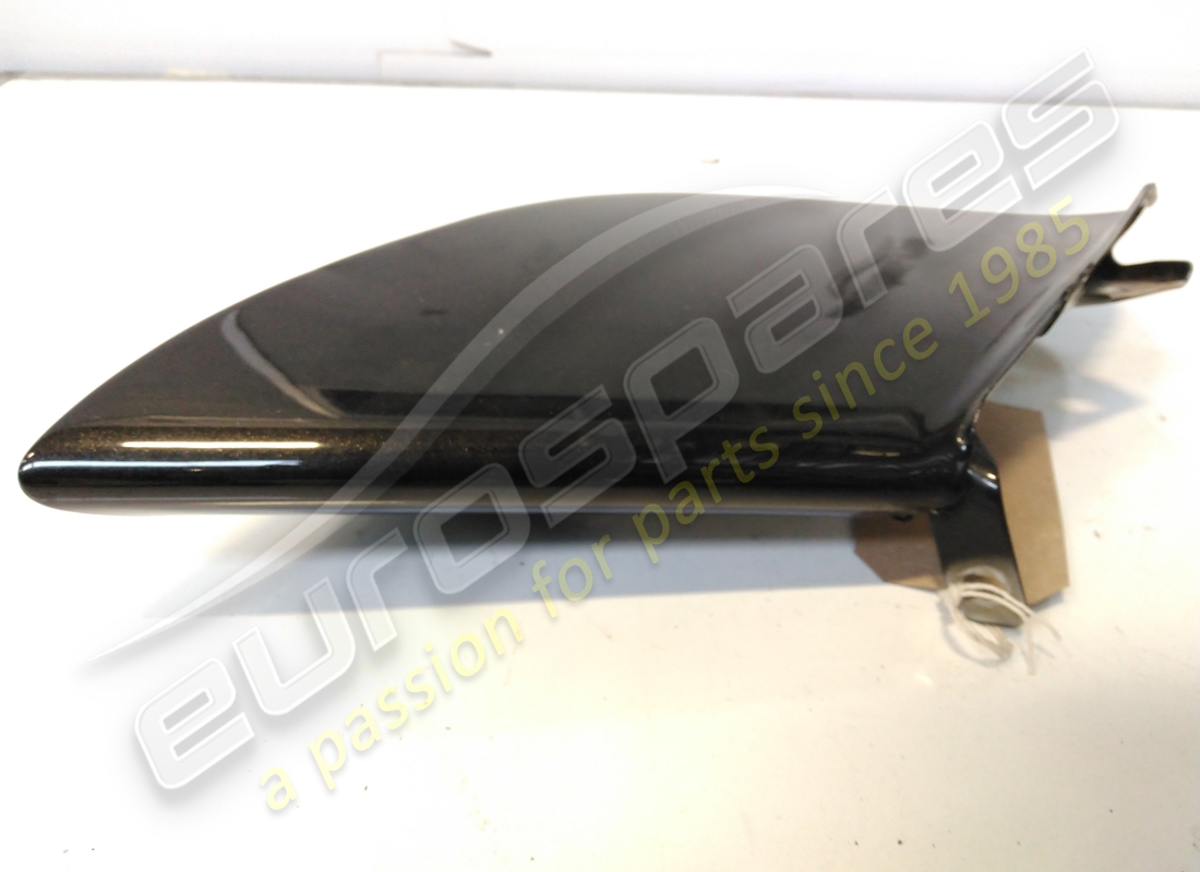 verwendet ferrari lh flank flow splitter. teilenummer 87029400 (2)