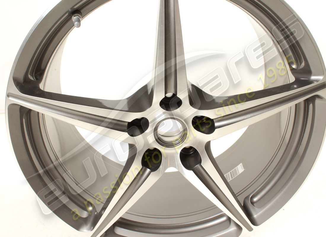überholtes ferrari hinterrad (geschmiedet, diamantschnitt) 20 zoll. teilenummer 255226 (7)