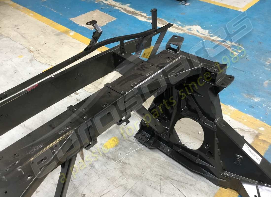 neuer ferrari hinterer hilfsrahmen. teilenummer 985280290 (4)