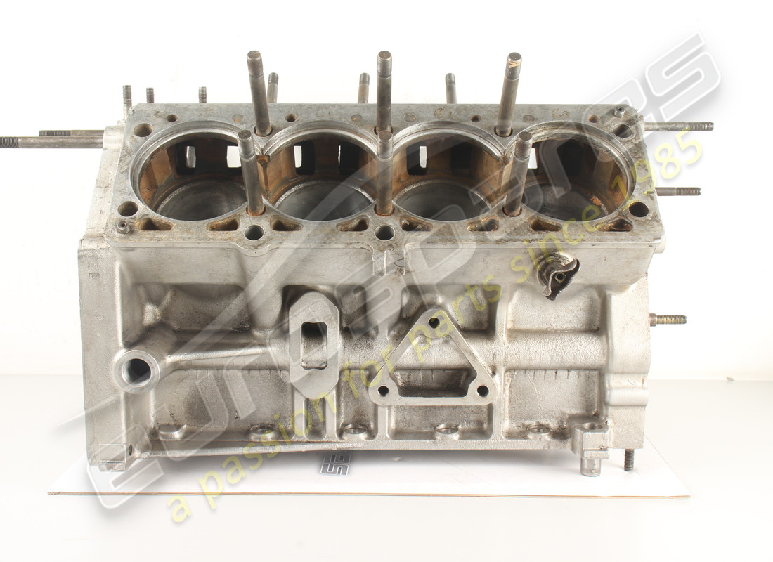 gebrauchtes ferrari 308 2v kurbelgehäuse. teilenummer 103536 (2)