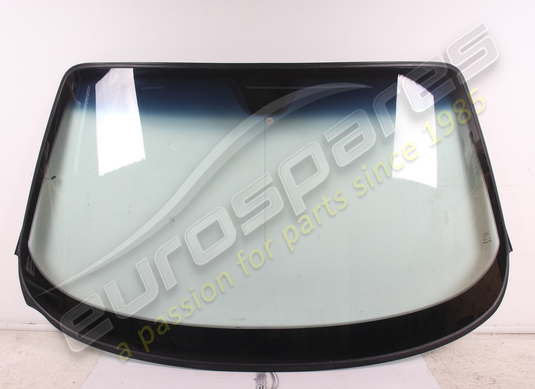 neue maserati rhd-windschutzscheibe. teilenummer 67746400 (1)