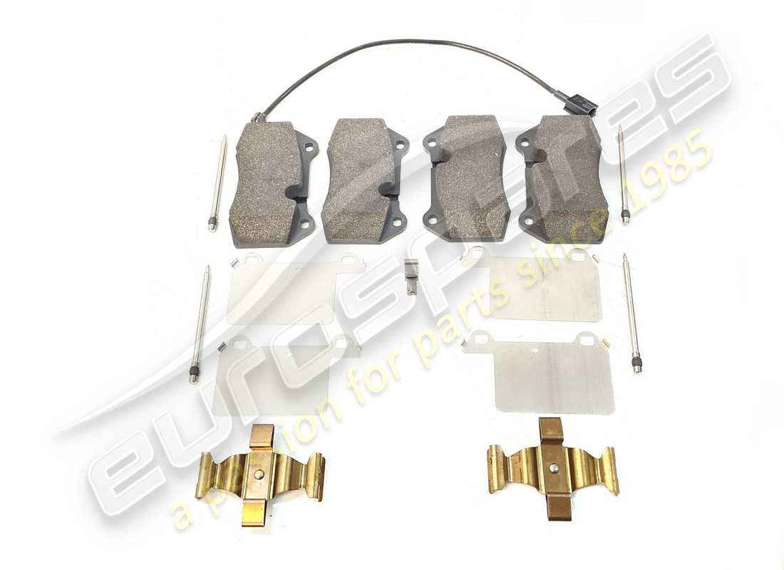 NEUER Maserati VORDERRAD-BREMSBELÄGE-SATZ. TEILENUMMER 673012042 (1)