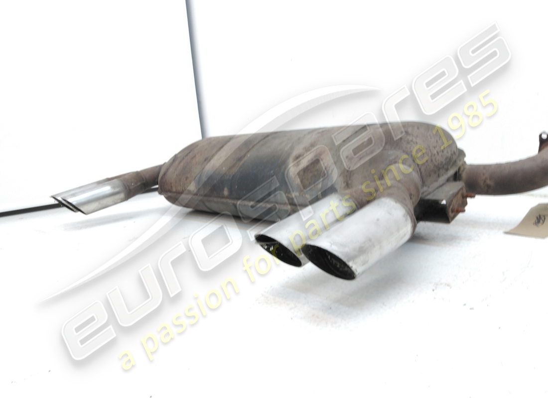 gebrauchter ferrari auspuffschalldämpfer. teilenummer 128026 (2)