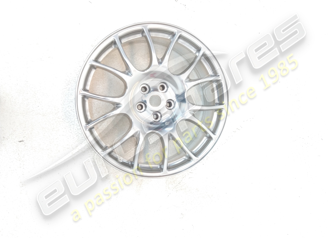 neue ferrari vorderradfelge. teilenummer 239705 (1)