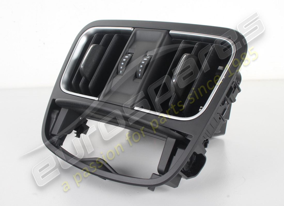 neu maserati hintere luftdüse. teilenummer 670149418 (2)