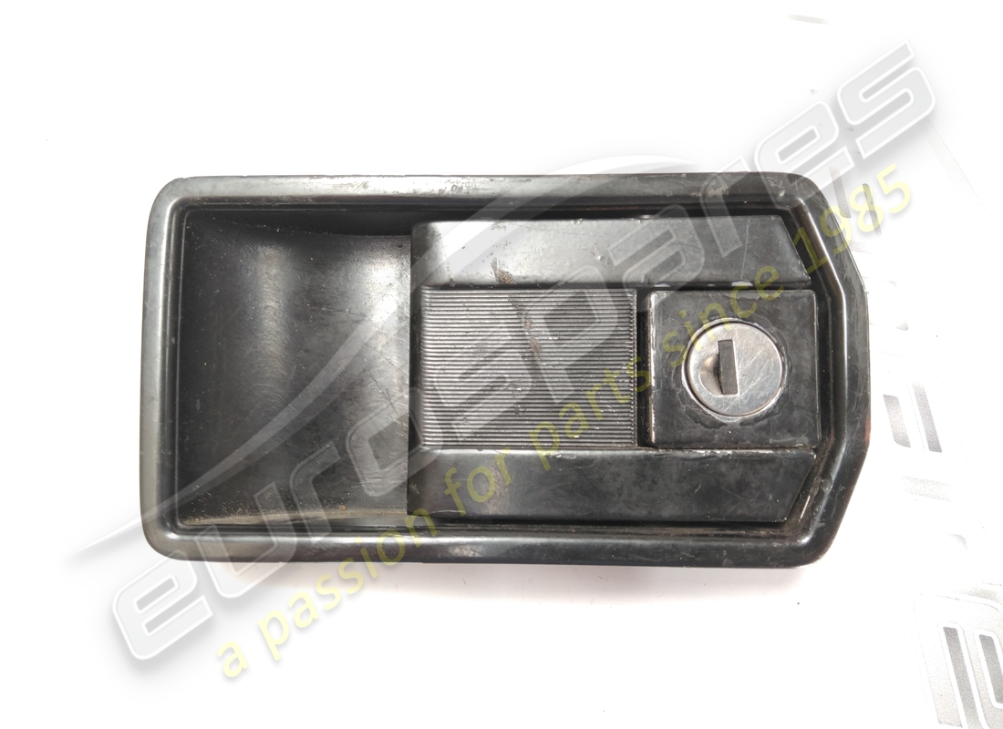 GEBRAUCHTER Ferrari TÜRGRIFF LINKS . TEILENUMMER 40062606 (1)