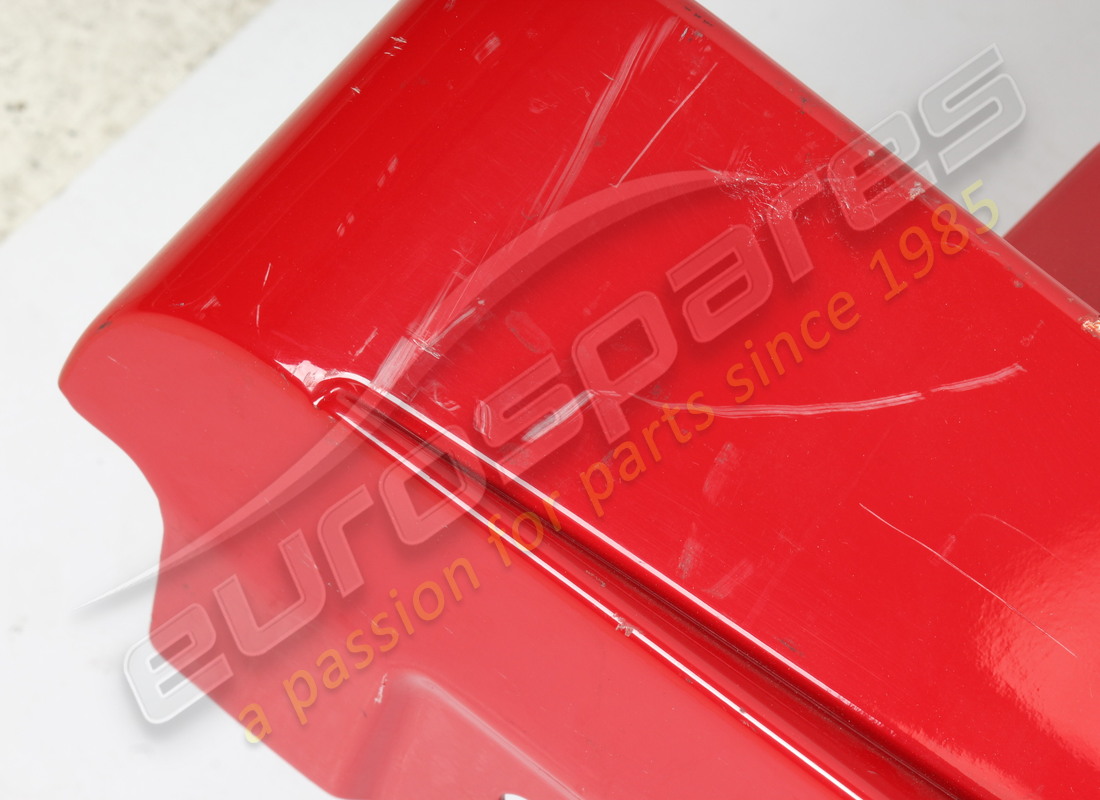 neue (sonstige) ferrari untertürverkleidung links. teilenummer 83261500 (14)