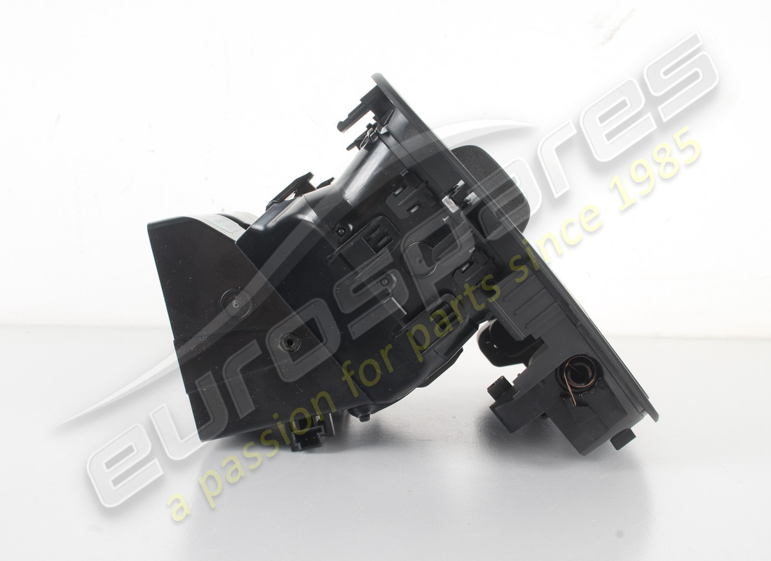 neu maserati hintere luftdüse. teilenummer 670149418 (3)