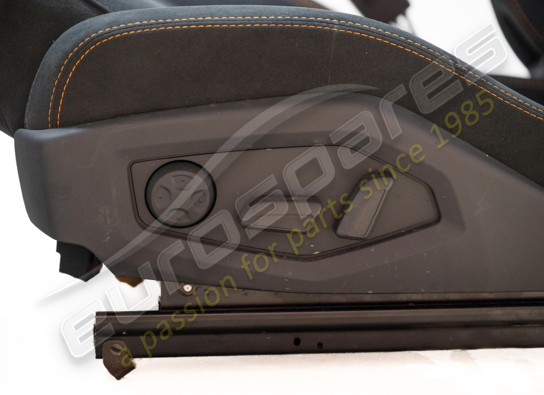 gebraucht lamborghini paar komfort sitze. teilenummer 4t0882011bw (9)