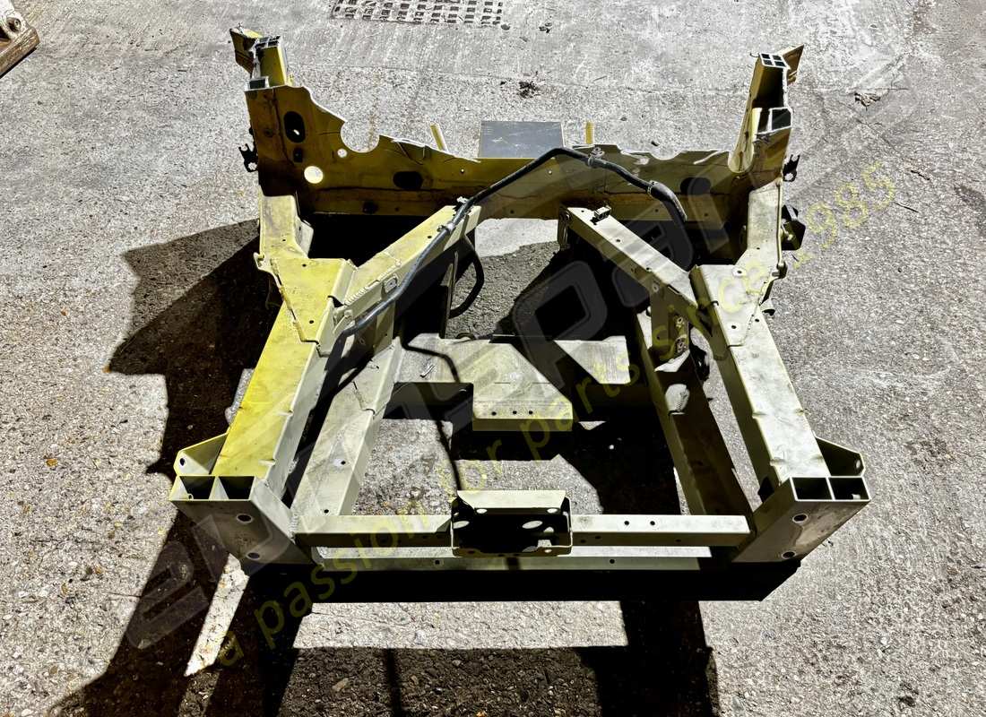 gebraucht lamborghini vorderes fahrgestellteil. teilenummer 400805011g (3)