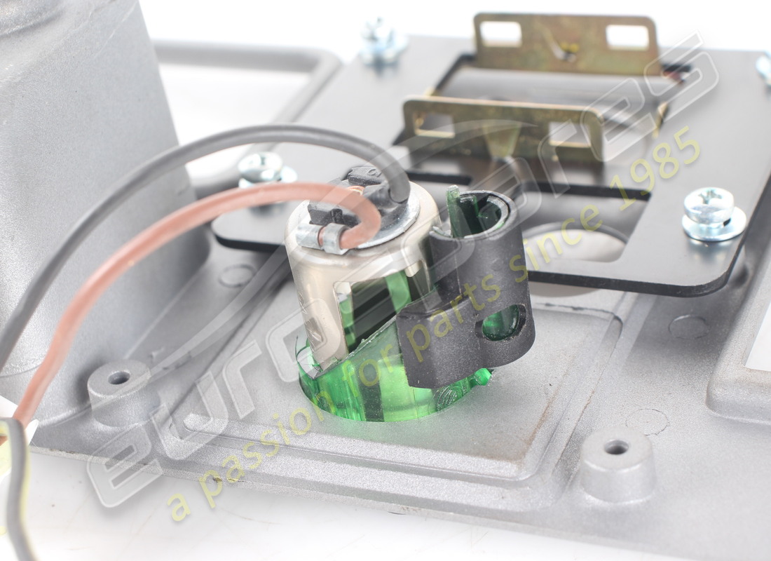 VERWENDET FERRARI TUNNELPLATTE – GÜLTIG FÜR F1-. TEILENUMMER 69174100 (9) verwendet ferrari tunnelplatte – gültig für f1-. teilenummer 69174100 (9)