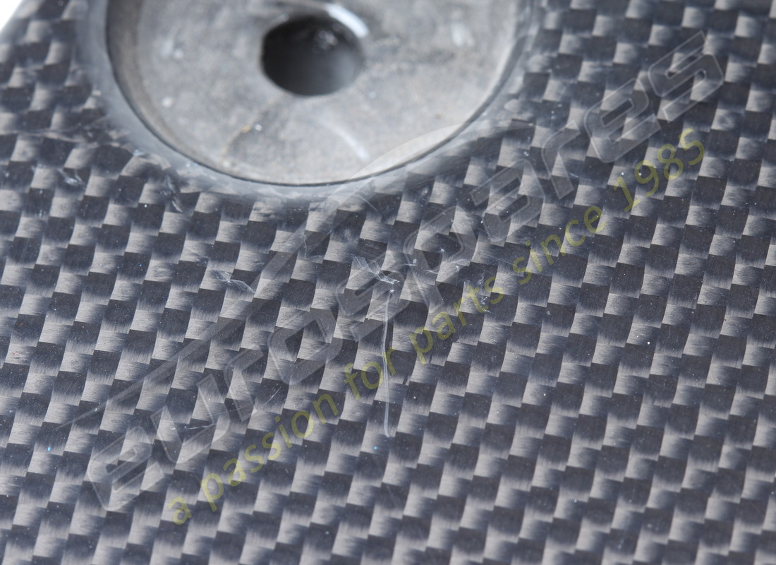 GEBRAUCHTE FERRARI RECHTE FRONTPLATTE - CARBON-WANNE. TEILENUMMER 68600800 (11) gebrauchte ferrari rechte frontplatte - carbon-wanne. teilenummer 68600800 (11)