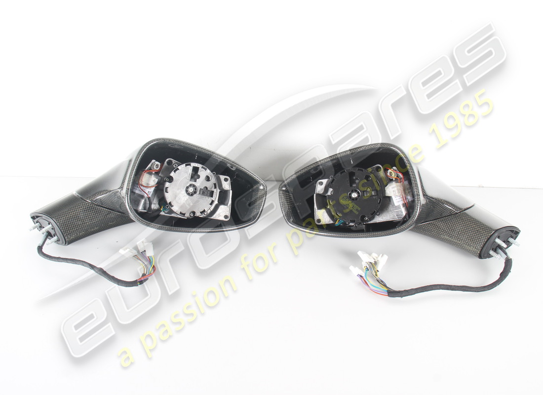 neu ferrari glänzend kohlefaser spiegel. teilenummer 70002057 (1)
