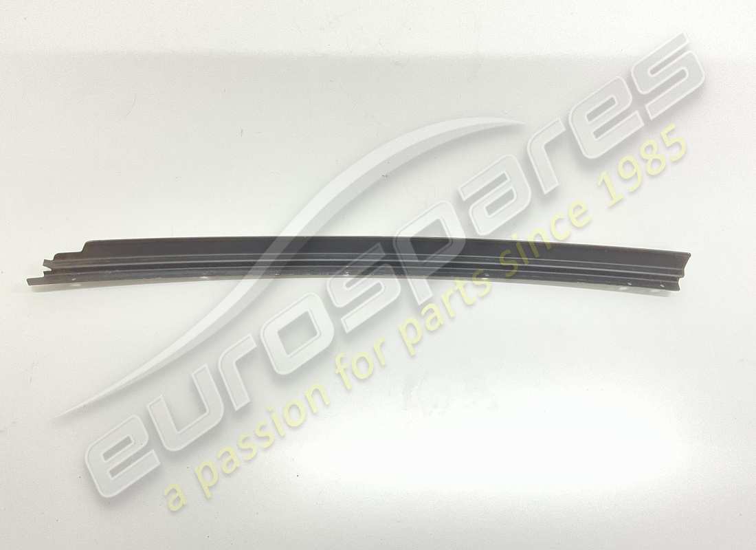 neues ferrari linksformteil. teilenummer 60636300 (2)