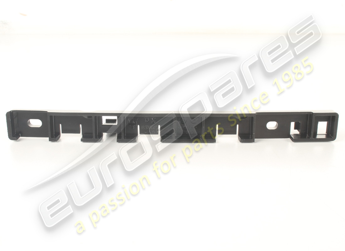 neue maserati rechte seitenschwellerhalterung. teilenummer 670006111 (1)